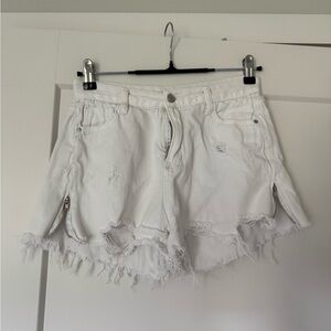 Source Unknown Frayed White Jean Shorts Zip Detail Approx Size S